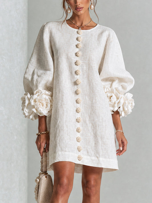 Amara - Vestido Elegante con Botones Florales